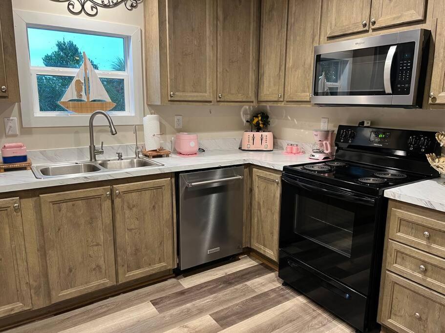 Pink Flamingo House Villa Cocoa Bagian luar foto