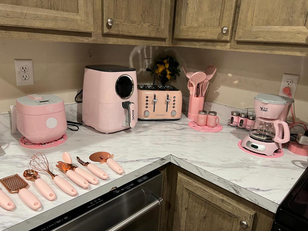 Pink Flamingo House Villa Cocoa Bagian luar foto